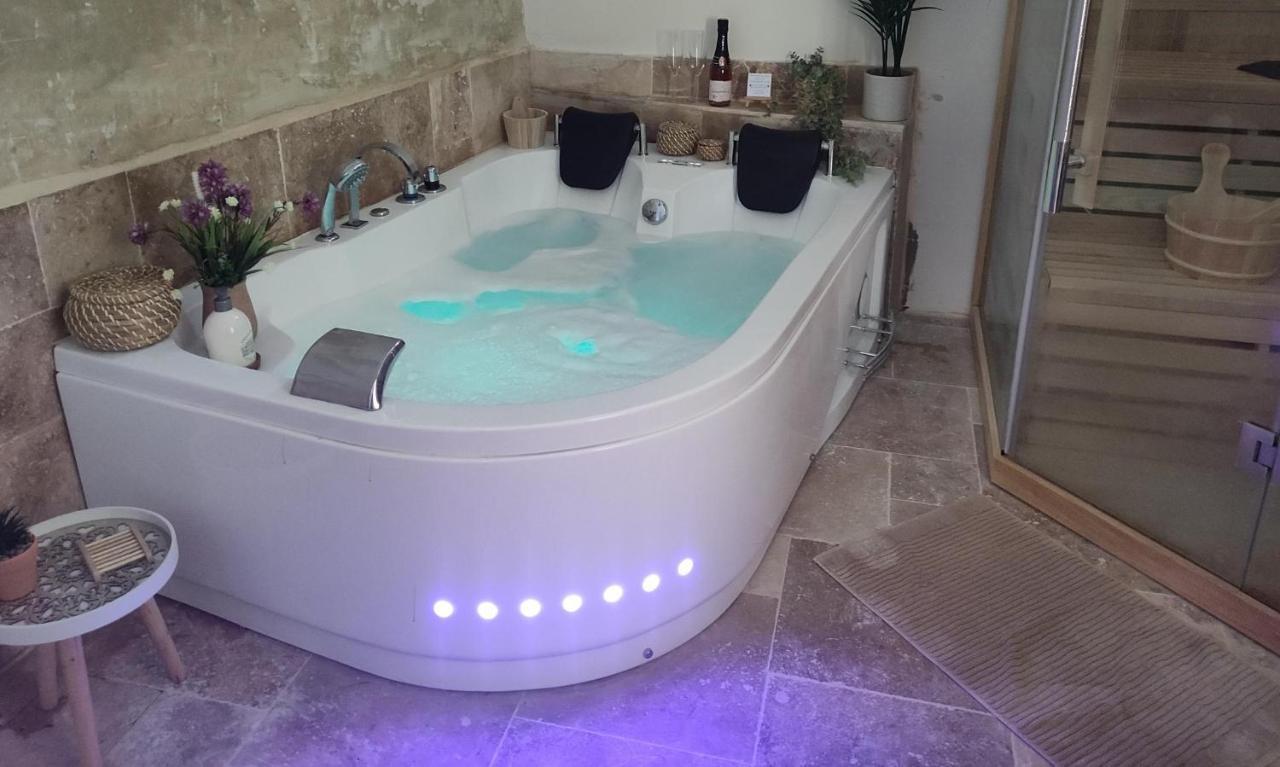 Detente Au Bord Du Loir - Spa Sauna - Gite 3 Les Roches-l'Eveque 외부 사진